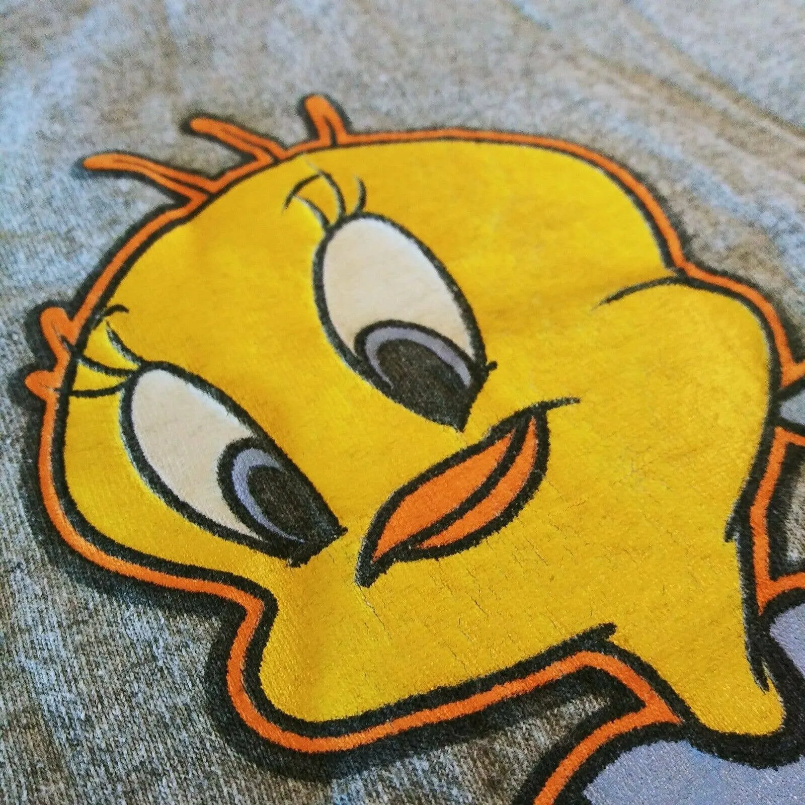 00's Gray Tweety Bird Sylvester Slap Graphic T-Shirt by Looney Tunes