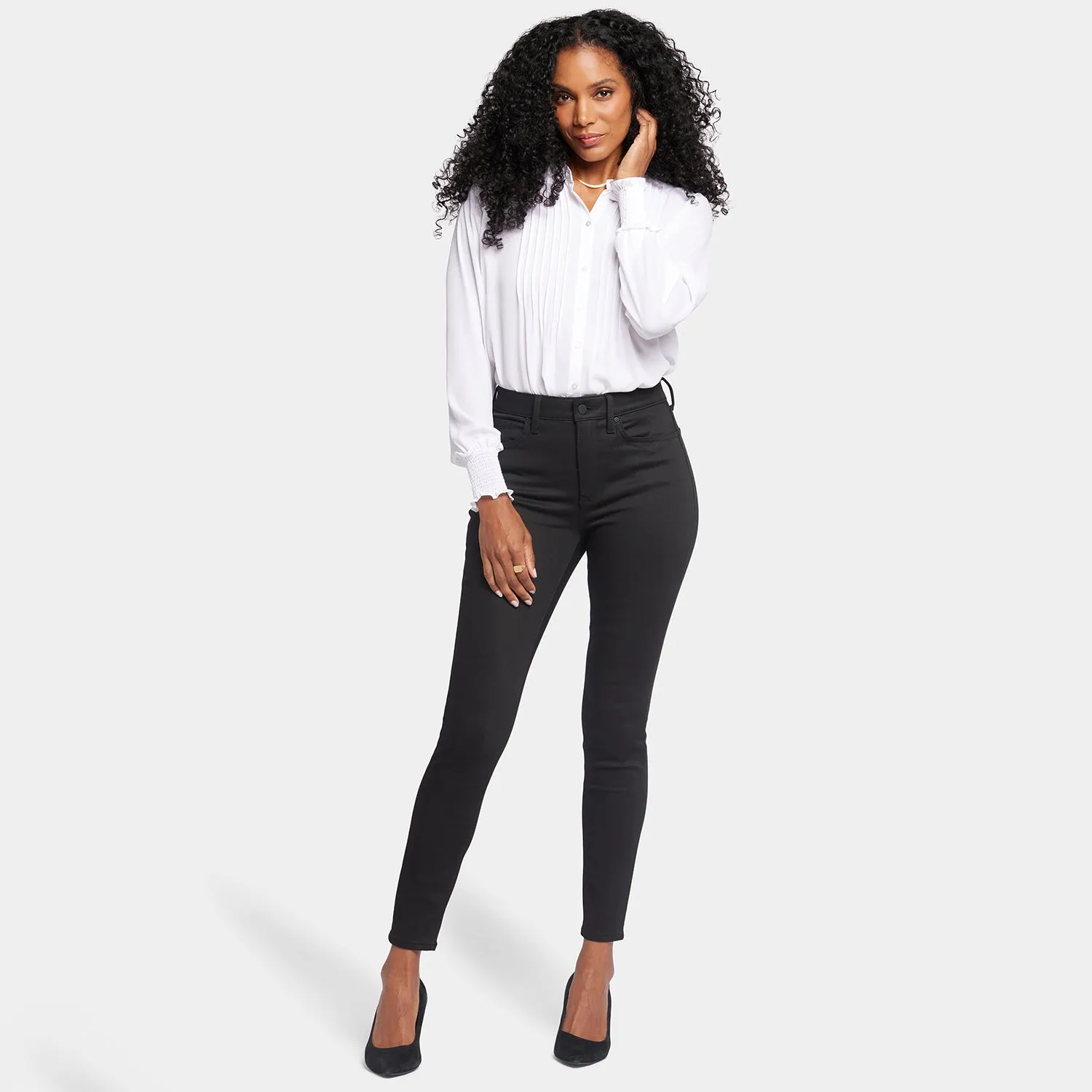 Ami Skinny Jeans In Petite - Black Rinse