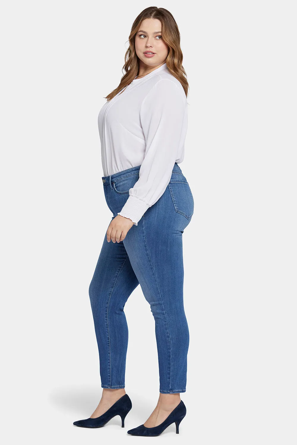 Ami Skinny Jeans In Plus Size - Fairmont