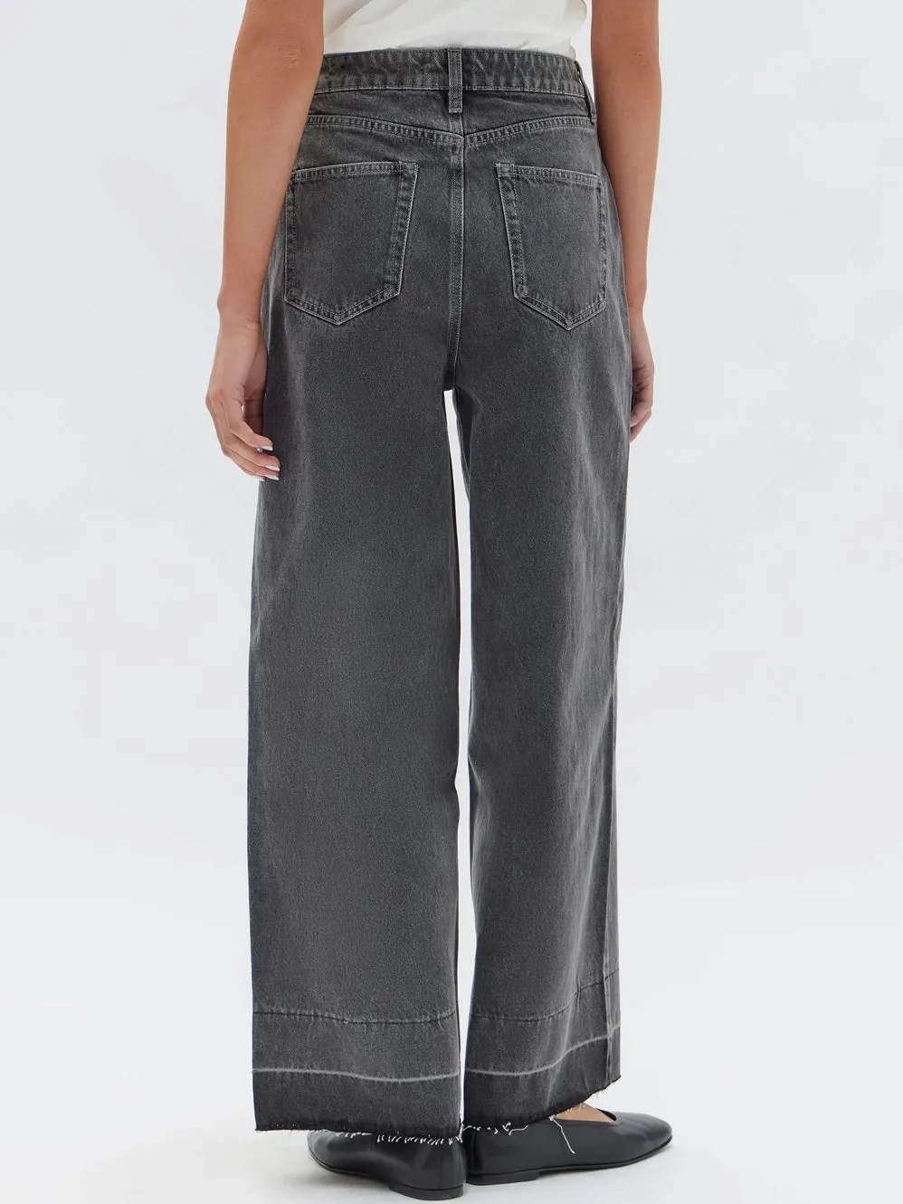 ASSEMBLY LABEL DISTRESSED HEM WIDE LEG JEAN