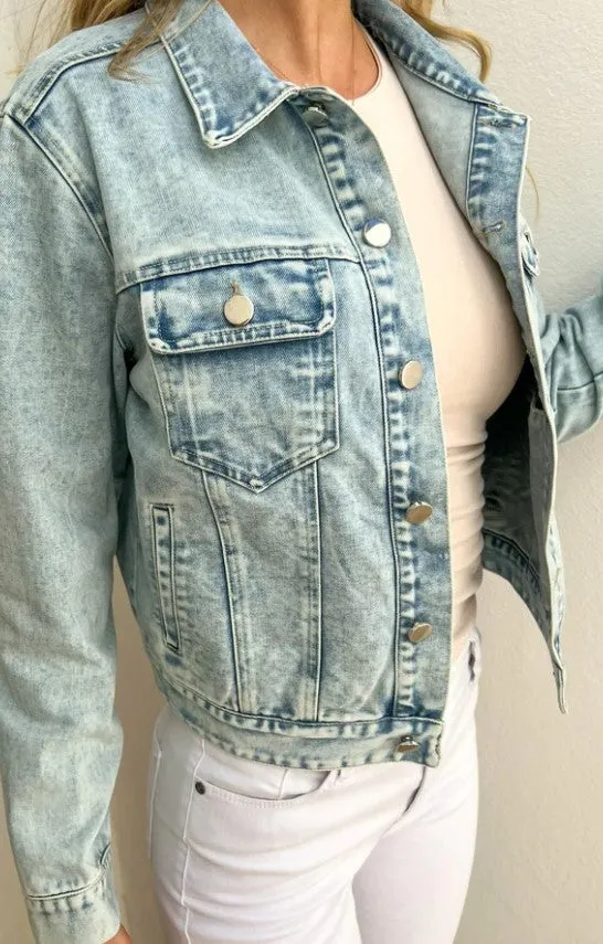 Denim jacket light