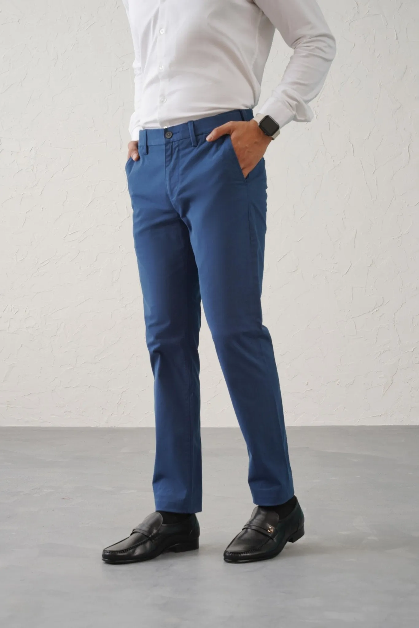 The Slim Fit Daylong Chino - Lost Angel