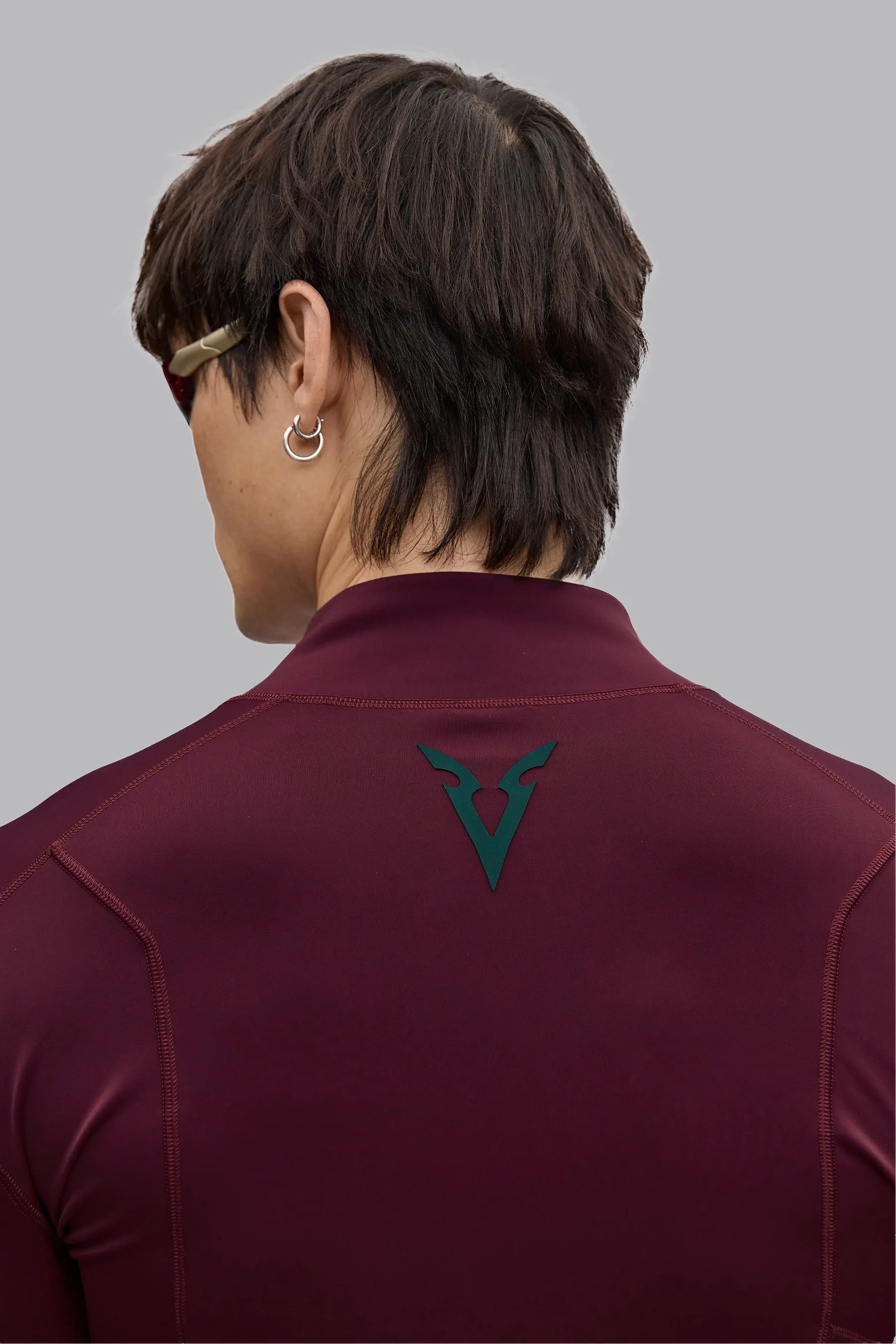 V_FORM MID LAYER - Burgundy