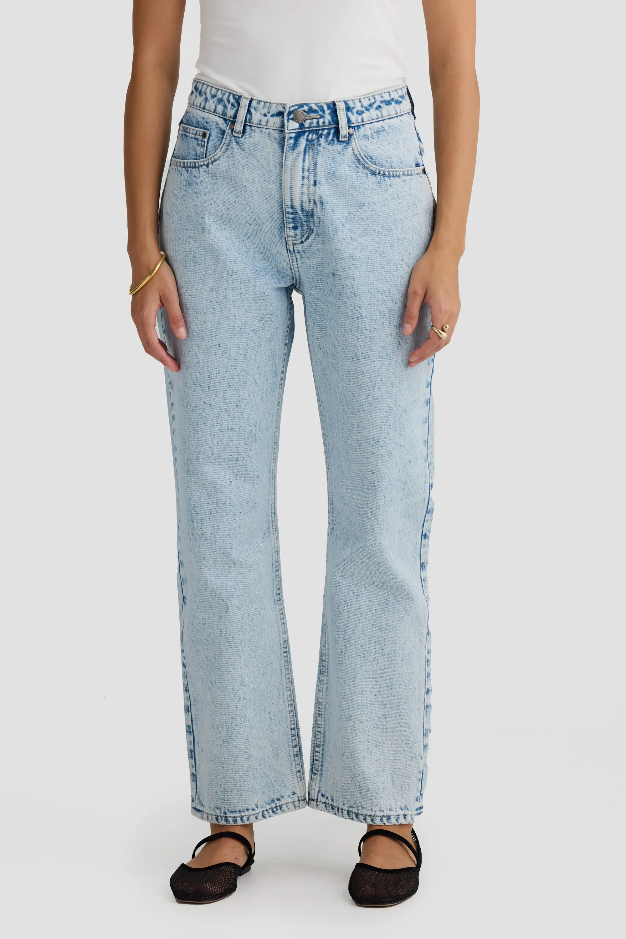 Willow Denim Straight Leg Jean Light Blue